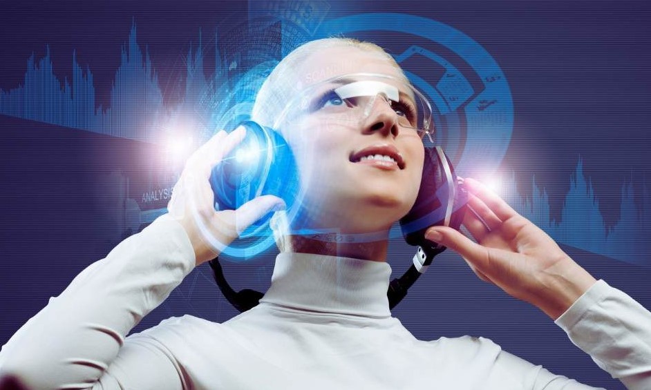 imagine cu un robot umanoid cu casti antifonice