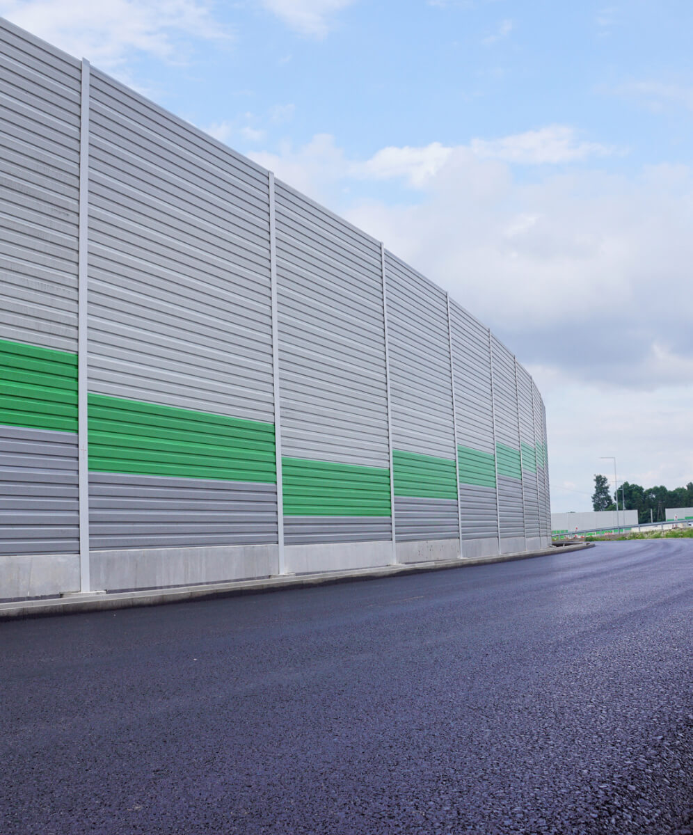 panouri pentru zgomot montate pe autostrada