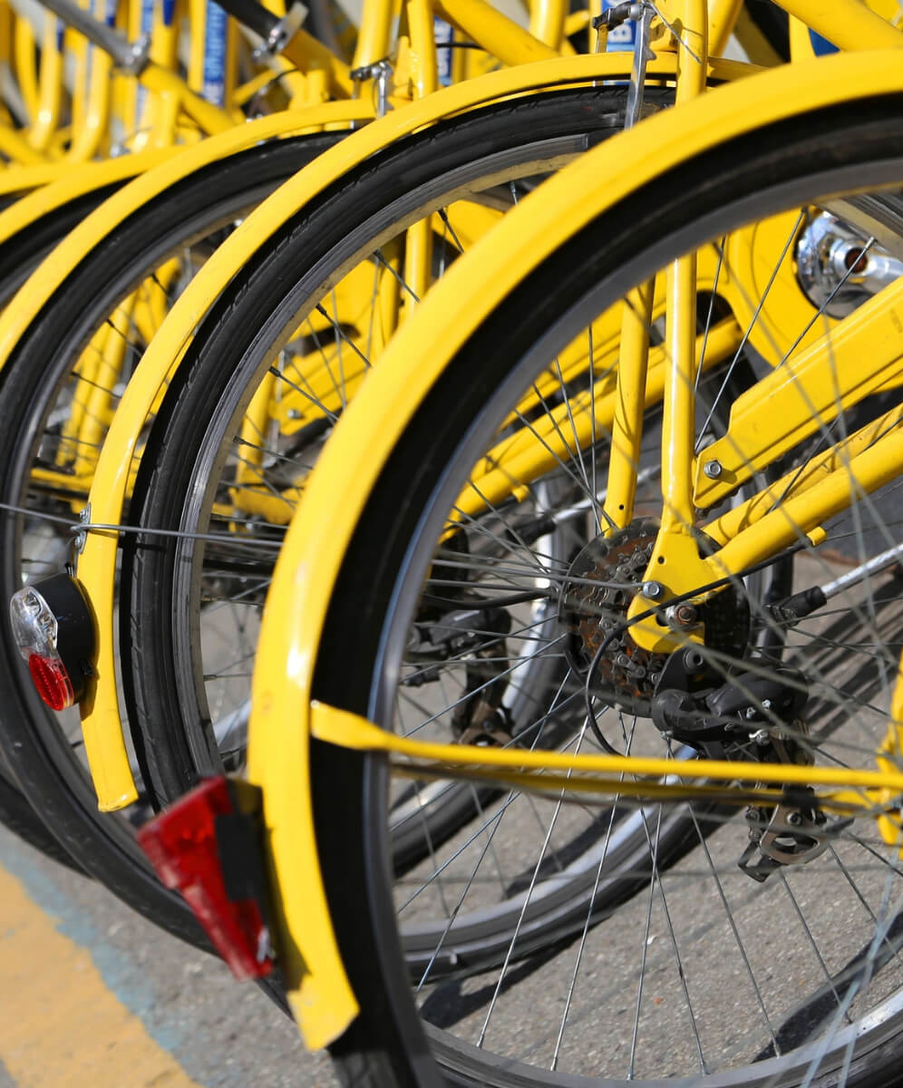 mai multe biciclete la un loc